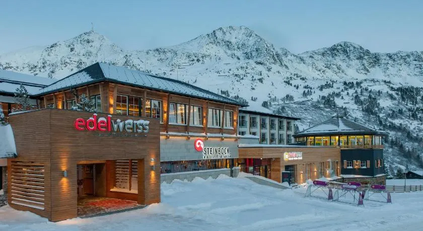 Superior Hotel Edelweiss - Image 1