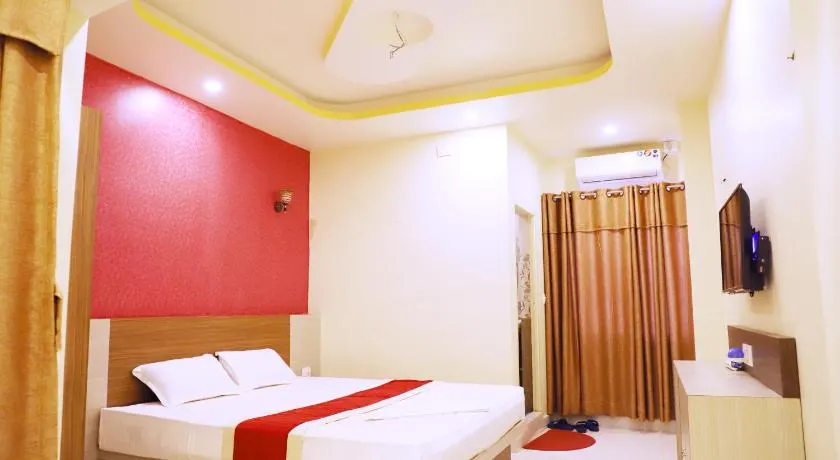 HOTEL PERFECT PLAZA - Image 1