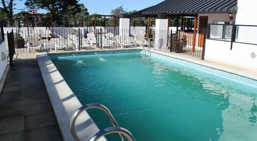 Hotel Arenas - Image 1