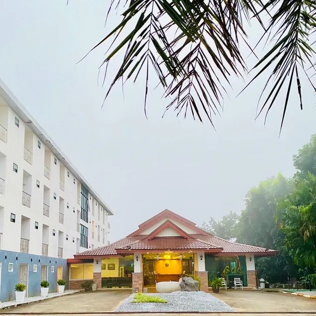 Sirimathani Hotel - Image 1