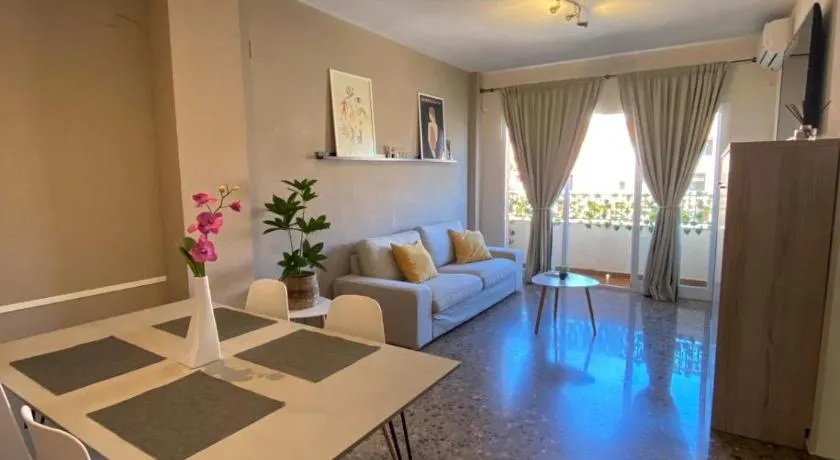 Apartamento Ciencias y Playa - Image 1