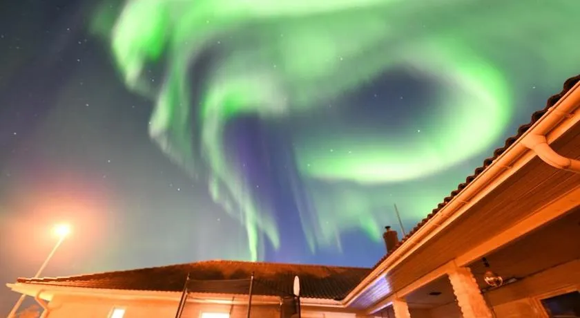 Northern Lights Apartment for Independent Stay - Image 1