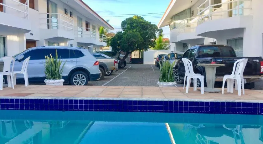Beverly Hills Flat - Image 1