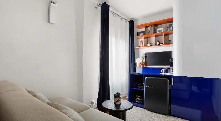 Studio Monique - Image 1