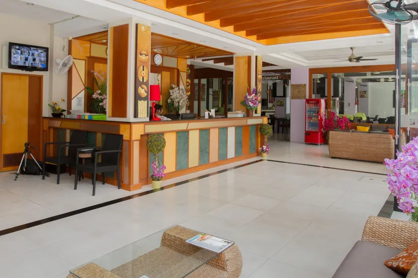 Chana Phuket Patong Hotel - Image 1