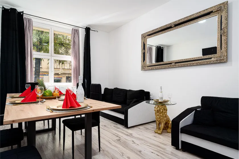 Luxury Lion Suite - Image 1