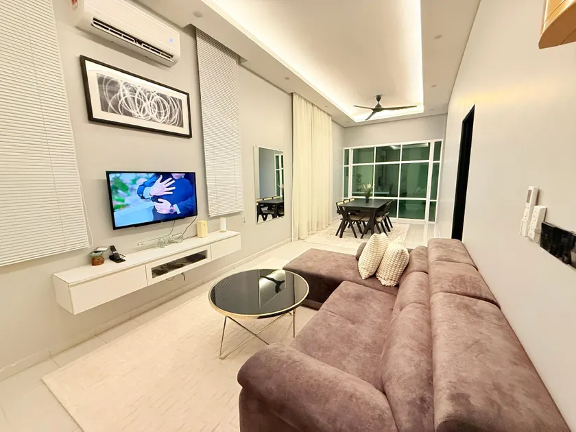 Adam Luxe Homestay Tapah - Image 1