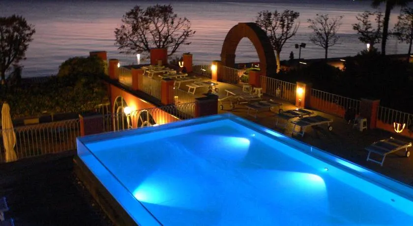 Hotel Alla Riviera - Image 1