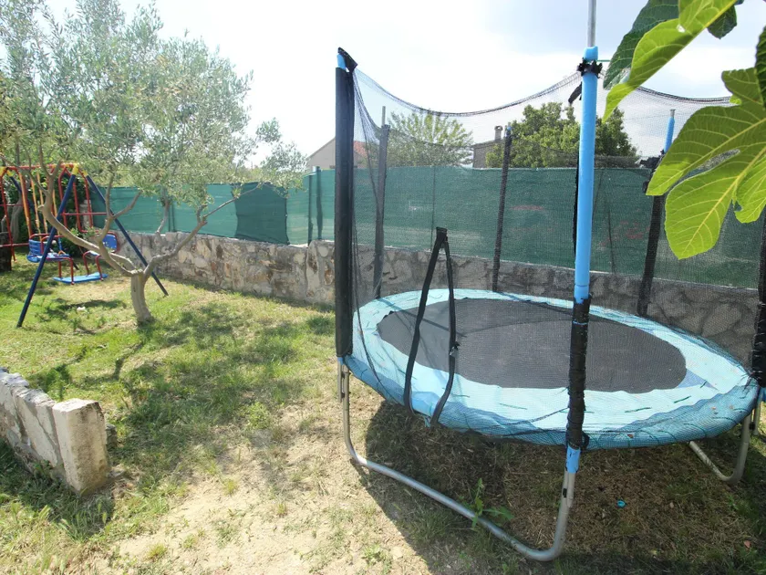 Villa in Poličnik with Pool near Zadar - Image 1