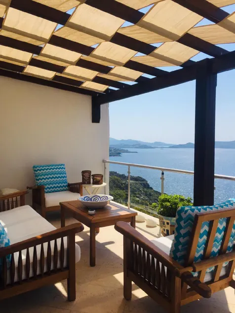 Duplex 2 BR with Amazing View and Garden - Image 1