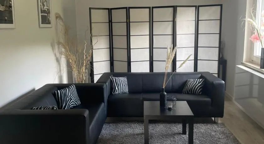 Body Kult Loft - Modernes Appartement mit 2 separaten Schlafzimmern - kostenlose Parkplätze direkt an der Unterkunft - Image 1
