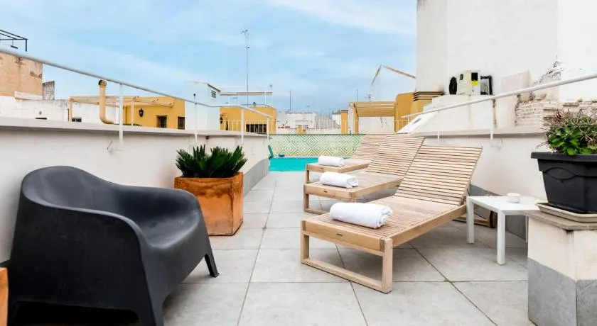 Apartamentos RG Suites Plaza del Salvador - Image 1