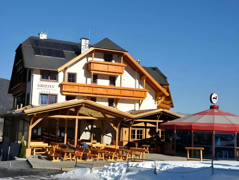 Grizzly Sport & Motorrad Resort - Image 1