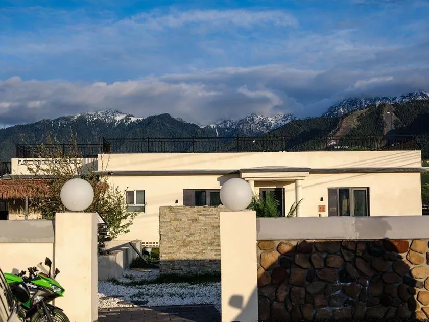Urumqi Jili Homestay Coffee Camping - Image 1