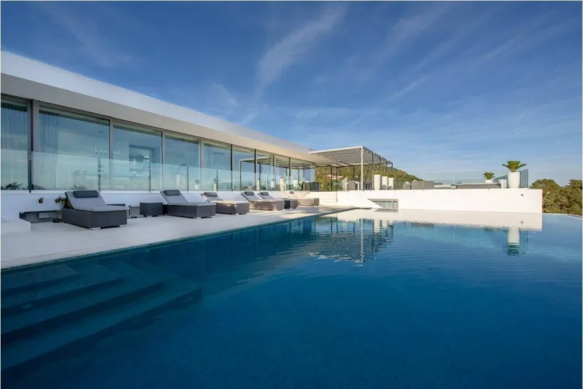 Seafront Villa in Cap Martinet near Destino Pacha - Image 1