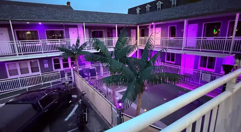 Twilight Motel - Image 1