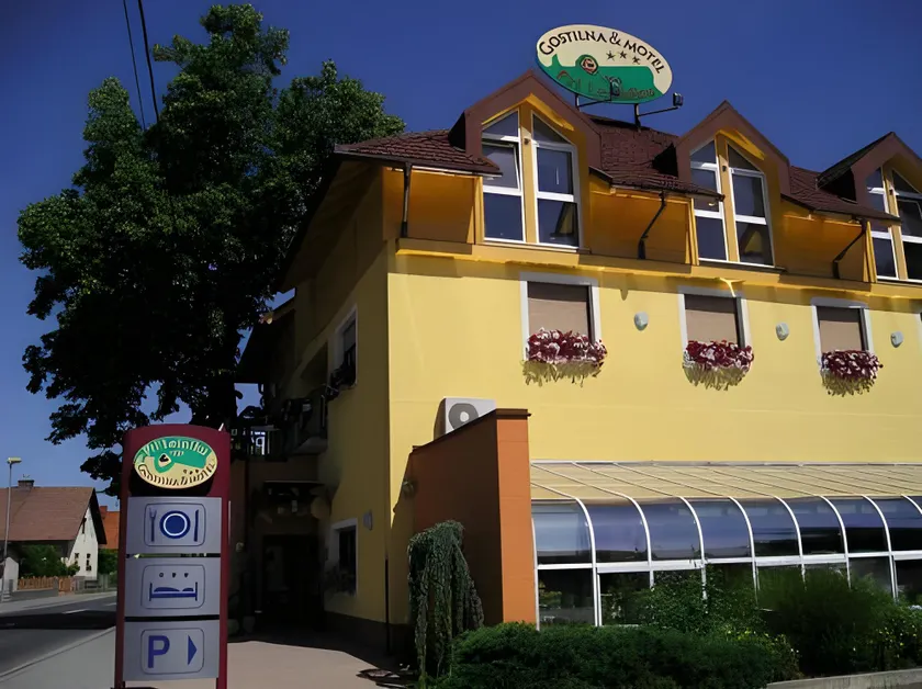 Gostilna in motel Pri Lešniku - Image 1