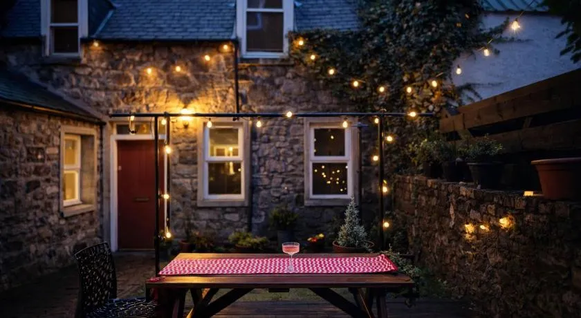 Secret City Cottage - Peaceful - Private Garden - Image 1
