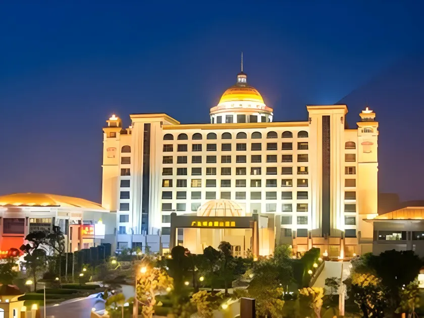 Guangdong Yinye Yanshan Hotel - Image 1