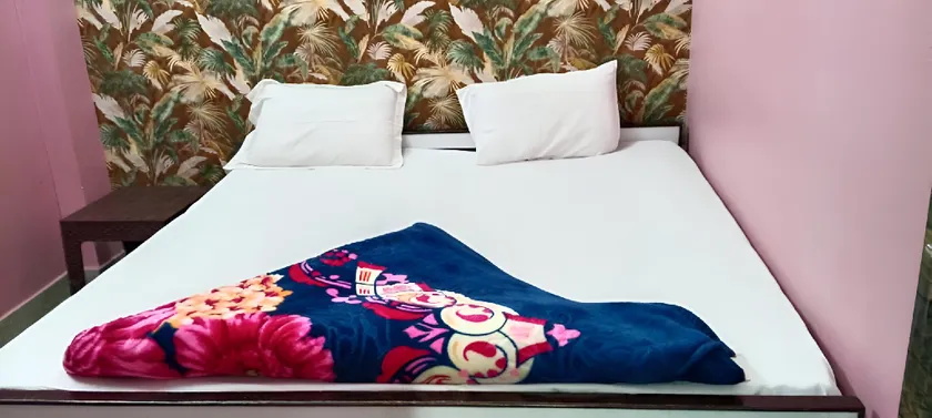 Om kashi paying guest house - Image 1