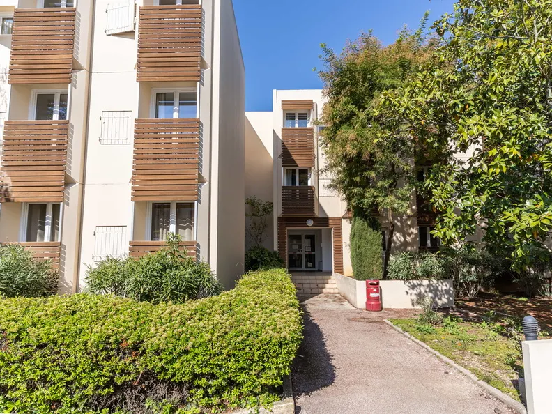 Residence L Ile D Or - Image 1