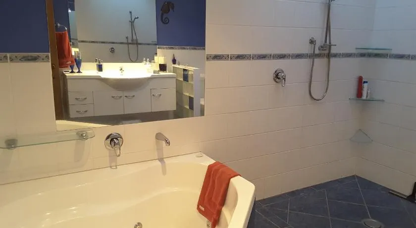 Beach B&B - Image 1