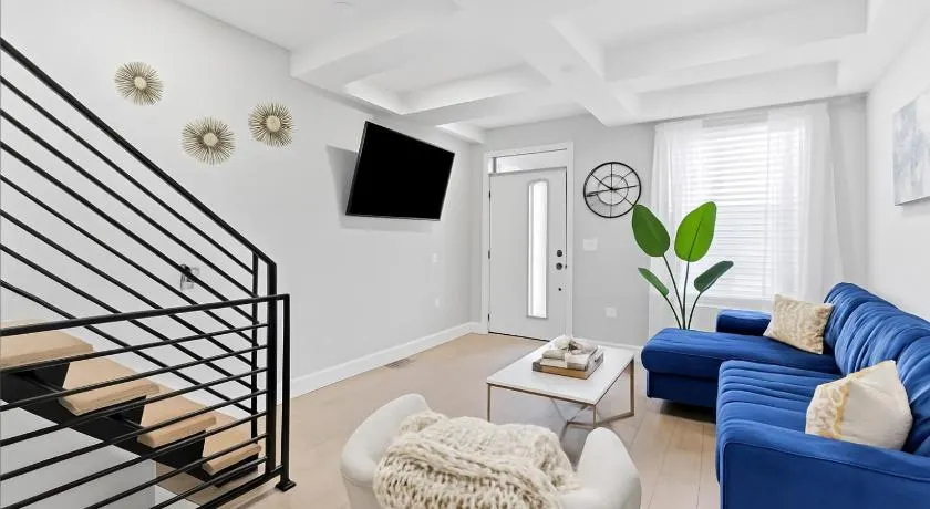 Game Day Luxury South Philadelphia 3BR 3BA Home 9 Min Away From Stadiums - Image 1