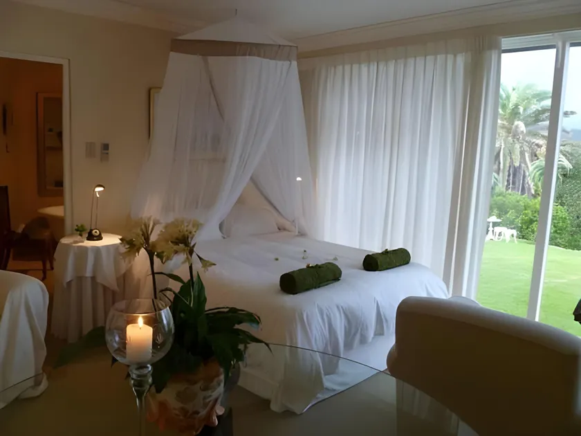 Kennedys Beach Villa - Image 1