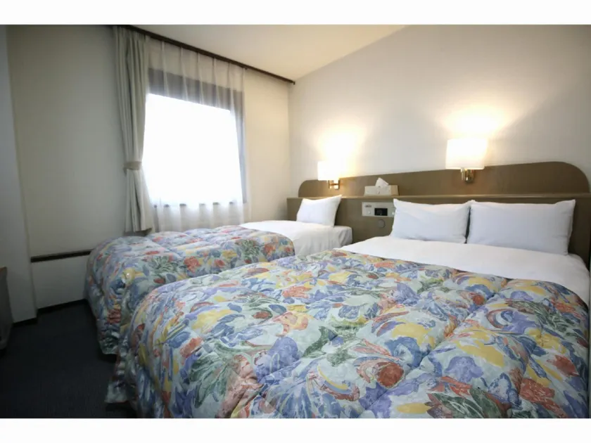 Hotel Toyo - Image 1