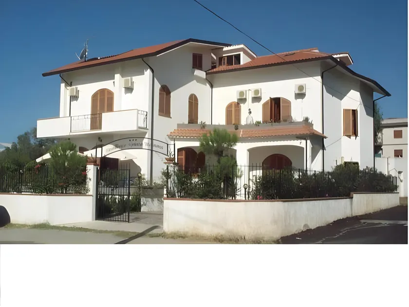 Residence Gnura Momma - Image 1