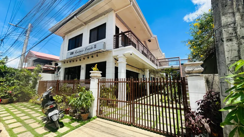 Residencia Lourdes - Image 1