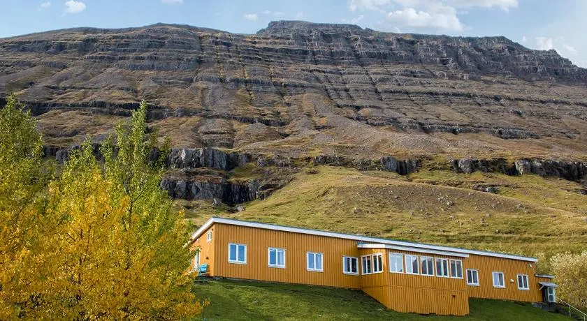 Hafaldan HI Hostel - Harbour Building - Image 1