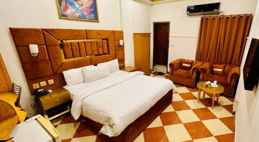 Fiesta Inn Hotel & Resorts Multan - Image 1