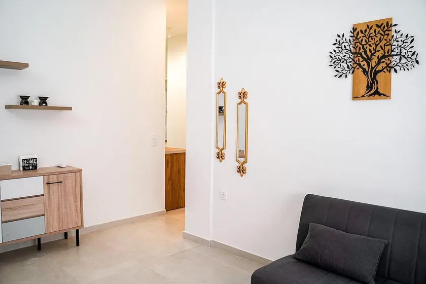 HeKo Collection Modern stay near Marina Zeas - Image 1