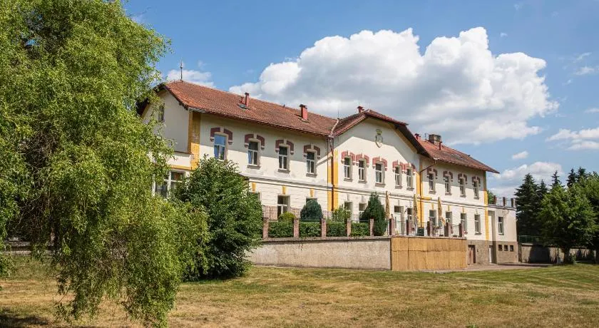 Pension v parku Český Šternberk - Image 1