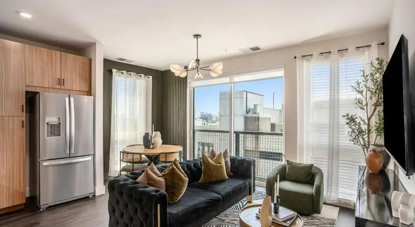 Quaint Midtown ATL Oasis-FreeParking And Amenities - Image 1
