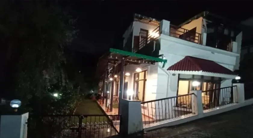 Nainital Cottege - Image 1