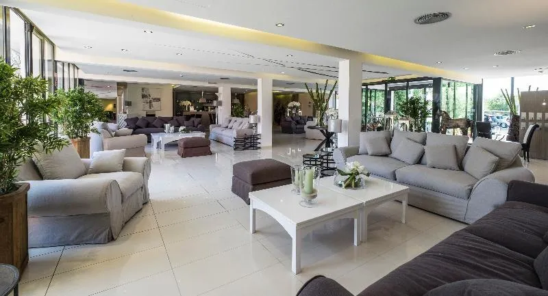 Hotel Eden Park by Brava Hoteles - Image 1
