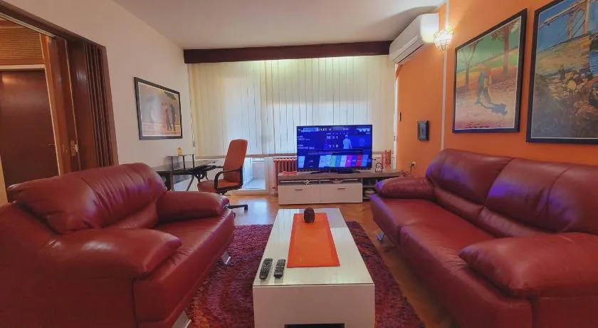 Shangri La Residence - Image 1