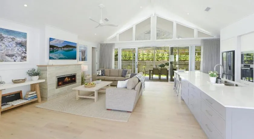 Saltwater 12 - Stunning Newly Built Retreat - Image 1