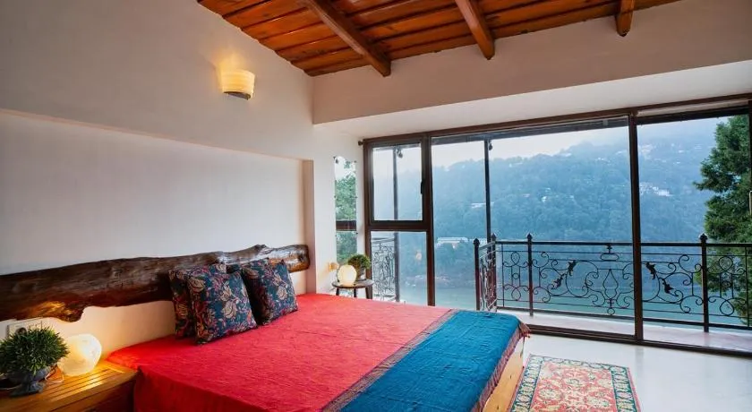 Lake View 2BHK close to Mall Road l Bay Breeze - Image 1