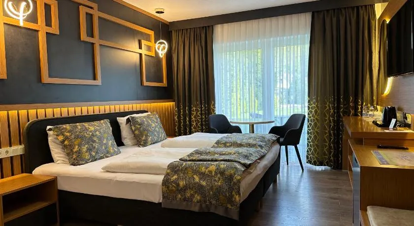 Hotel Belen Fahrenkrug - Image 1