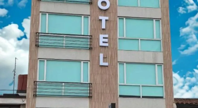 Hotel CGH Travel INN Airport - Image 1