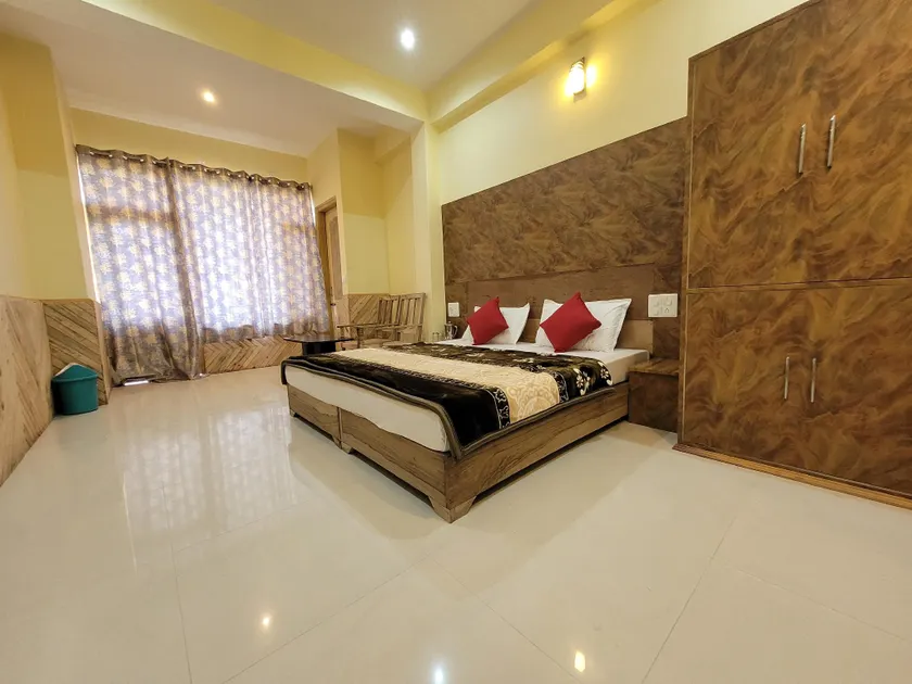 Riva Palace Homestay Rewalsar Lake Distt Mandi h.p - Image 1