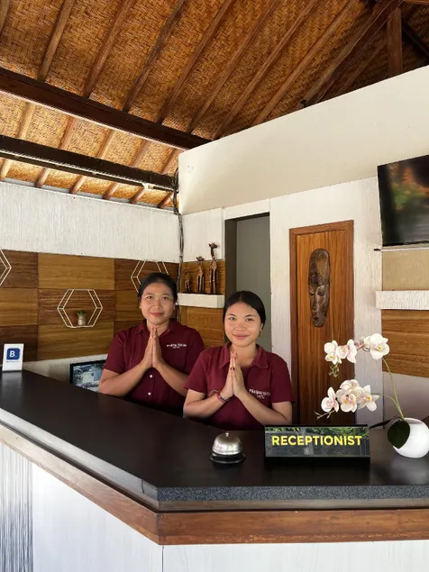 Prabhu Suites Hotel - Image 1