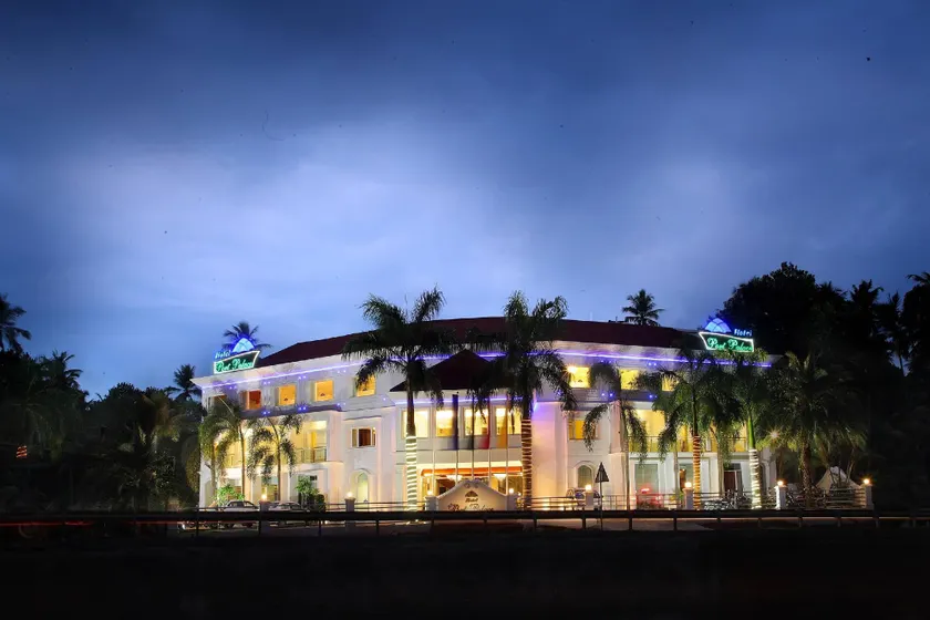Hotel Port Palace Kovalam - Image 1