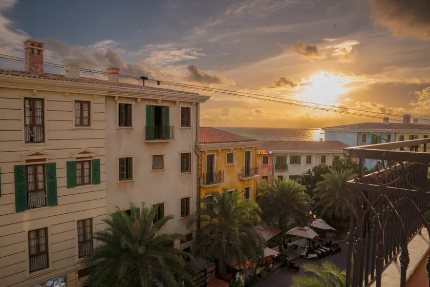 Devesun Boutique Hotel Phú Quốc - Image 1