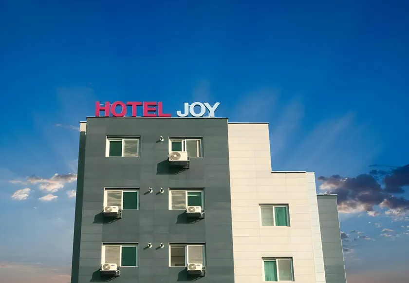 Hotel Joy near Camp Humphres - Image 1
