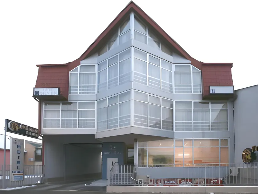 Hotel Silver - Image 1