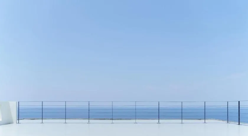 Cliff Sky - Image 1